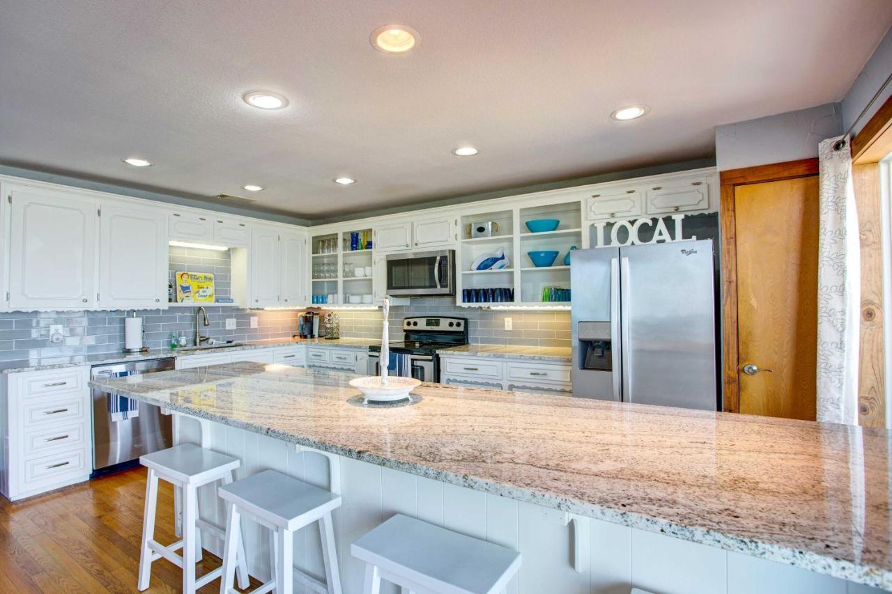 Cedar Creek Lakefront Vacation Rental With Pool Gun Barrel City Buitenkant foto