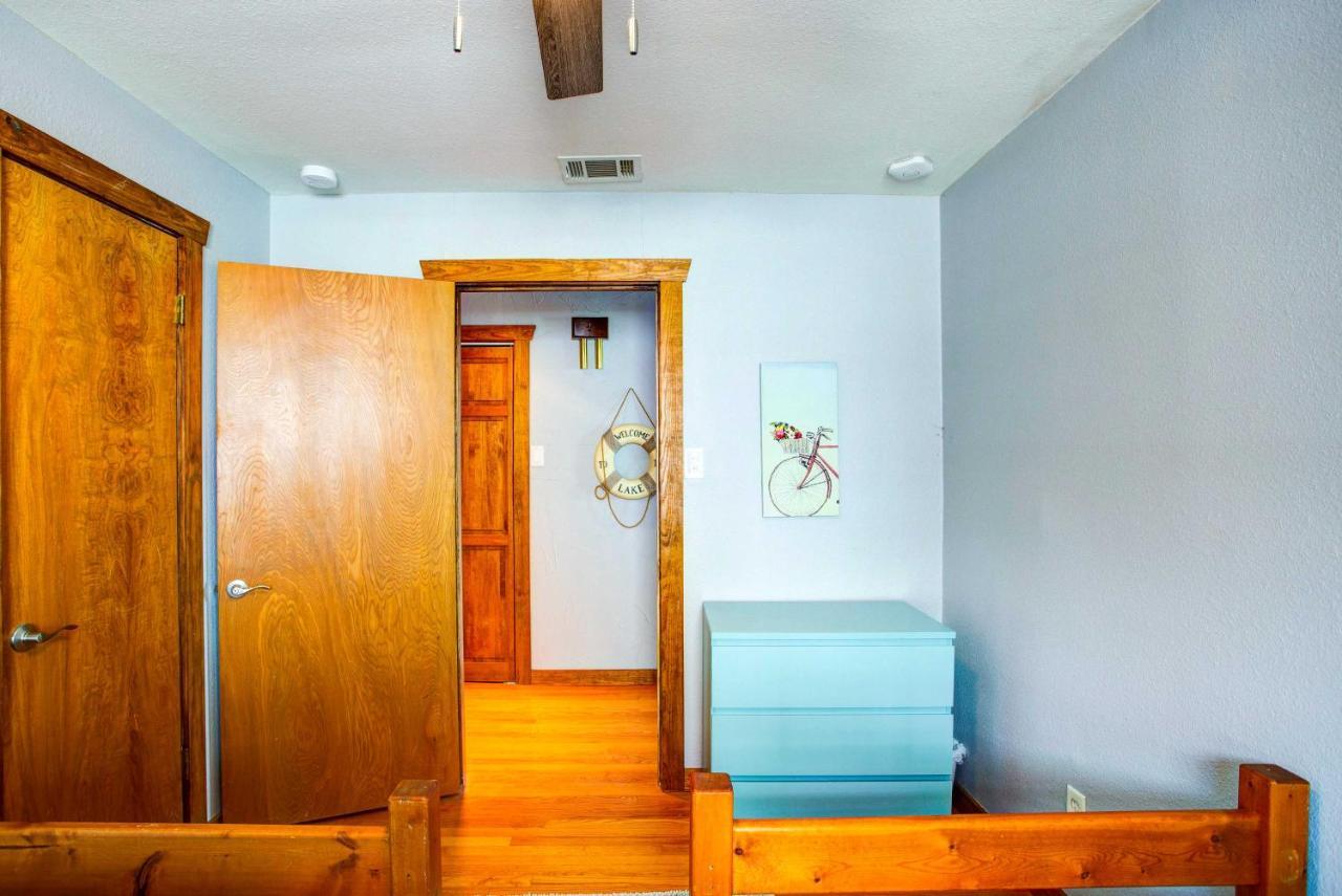 Cedar Creek Lakefront Vacation Rental With Pool Gun Barrel City Buitenkant foto