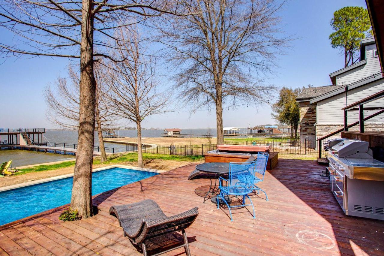 Cedar Creek Lakefront Vacation Rental With Pool Gun Barrel City Buitenkant foto