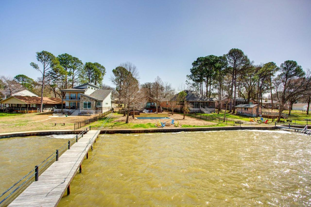 Cedar Creek Lakefront Vacation Rental With Pool Gun Barrel City Buitenkant foto