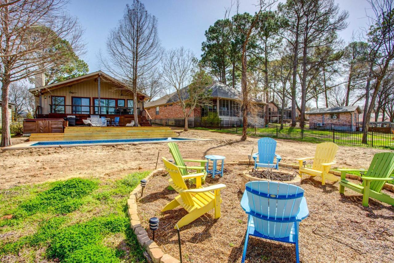Cedar Creek Lakefront Vacation Rental With Pool Gun Barrel City Buitenkant foto
